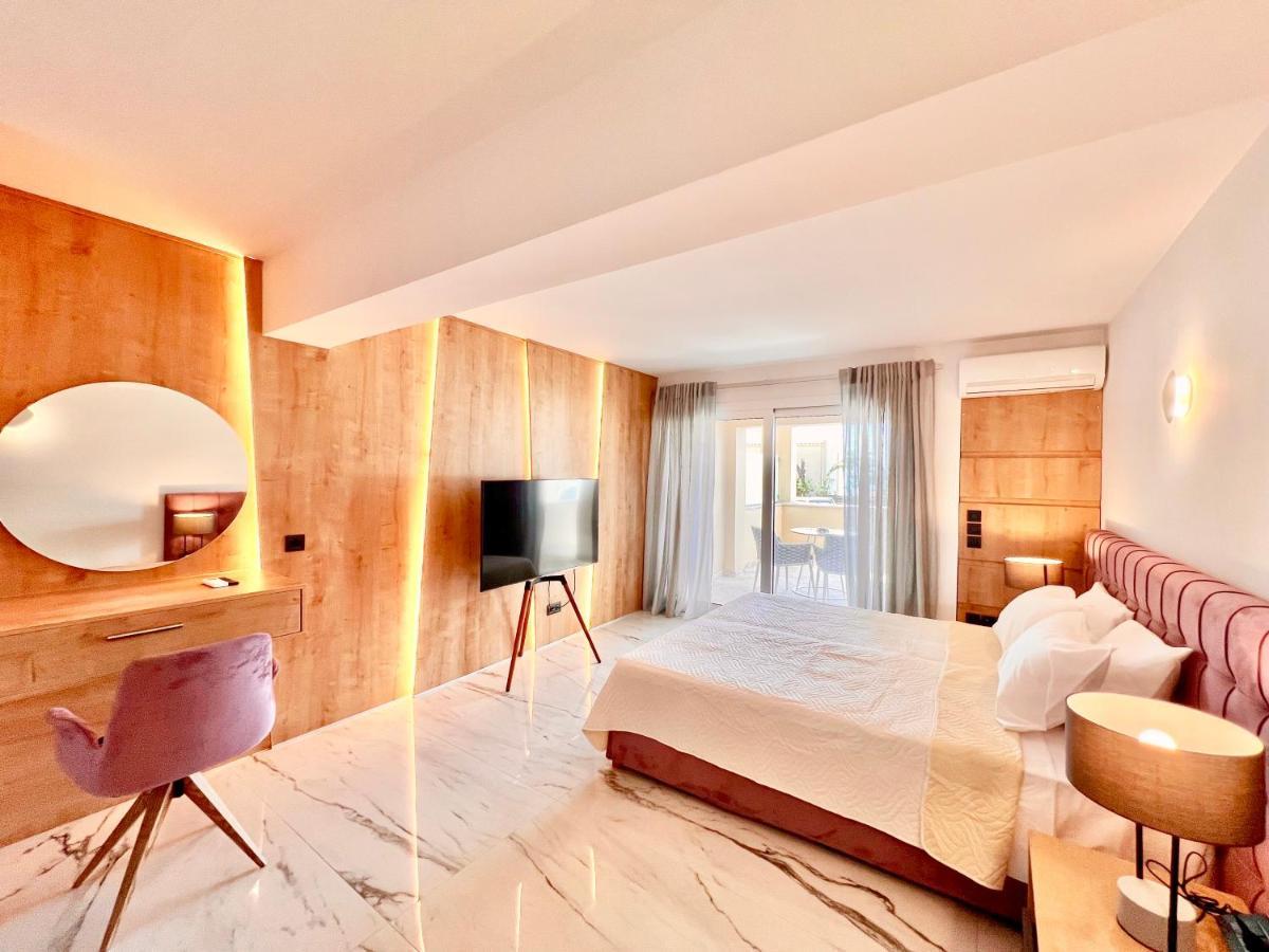 Luxury Villa Barbati Sun With Private Pool By Dadovillas ภายนอก รูปภาพ